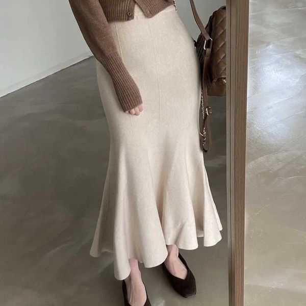 Knitted Midi Skirt Ruffled Hem Midi Length Pull-on — compare prices at CompareOffers