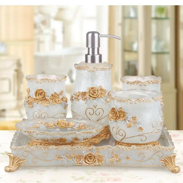 Designer European Style Luxury Bathroom Accessories Set Romantic Flowers Antique Resin Wash Suit Supplies Mouthwash h Cup 241022 Free Shipping 77