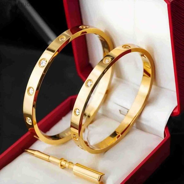 Bracelets Designer Bracelet Luxury Jewellery Charm Bangle Silver Gold Rose Stainless Steel Jewellery Colorfast Cuff Braclet Party Couple Friendship