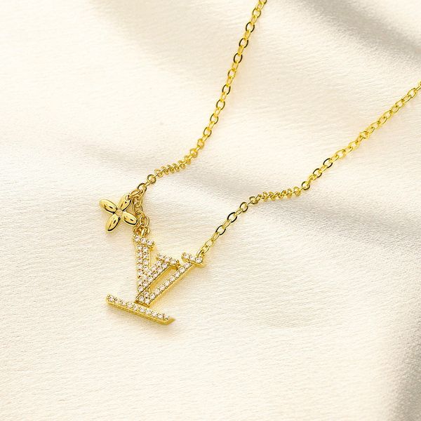 Luxury 18K Gold Plated Necklaces Designer Jewellery Fashion Pendant Necklace Party Gift