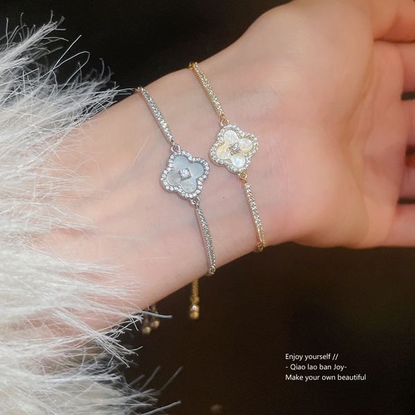 Designer bracelet Flower shaped pearl and zircon bracelet Korean style Top quality luxury bracelet Elegant and fashionable bracelet Women s fashionable jewelry