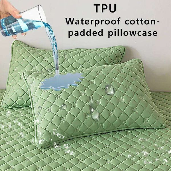 Cotton Waterproof Stain-Resistant Envelope Soft And Breathable. The Quilted Pillowcase Is Machine Washable 26W0203