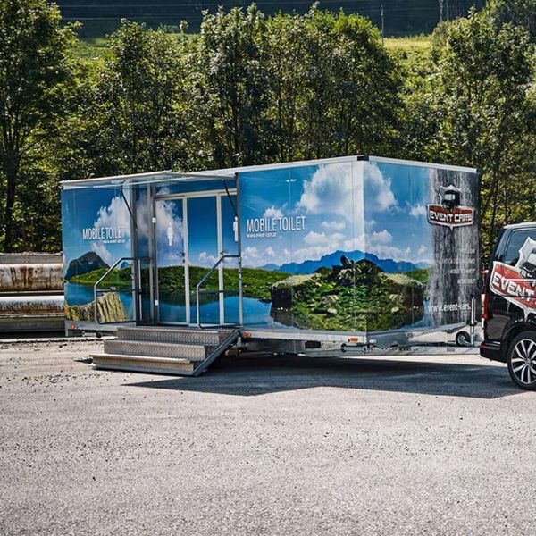 Luxury Portable Restroom for Outdoor Wedding Mobile Toilet with Interior Mirror and Hand Wash Station Elegant Event Sanitation
Luxury Portable Restroom for Outdoor Wedding Mobile Toilet with Interior Mirror and Hand Wash Station Elegant Event Sanitation