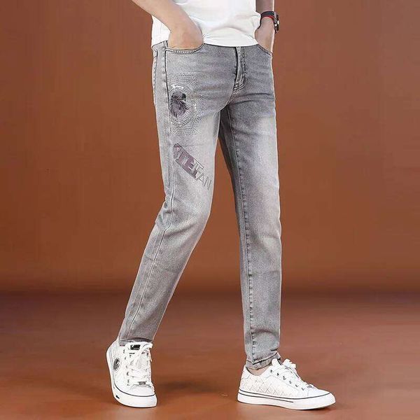 2025 New High end Trendy Brand Water Diamond Printed Men's Jeans Elastic Slimming Small Feet Summer Thin Luxury Pants Z260227