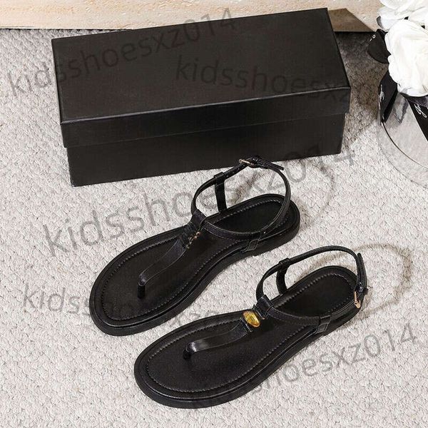Coach Flats Sandals Designer Women Luxury Coach Slides 2026 Summer Fashion New Versatile Thick-soled One-strap Outdoor Beach Hotselling Slippers Kid Size 36-42