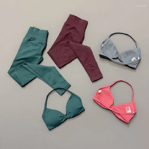 Active Sets Women 2 Piece Seamless Workout Set Halter Neck Sports Bra Peach BuLeggings Sportswear Gym Fitness Running Training Outfit