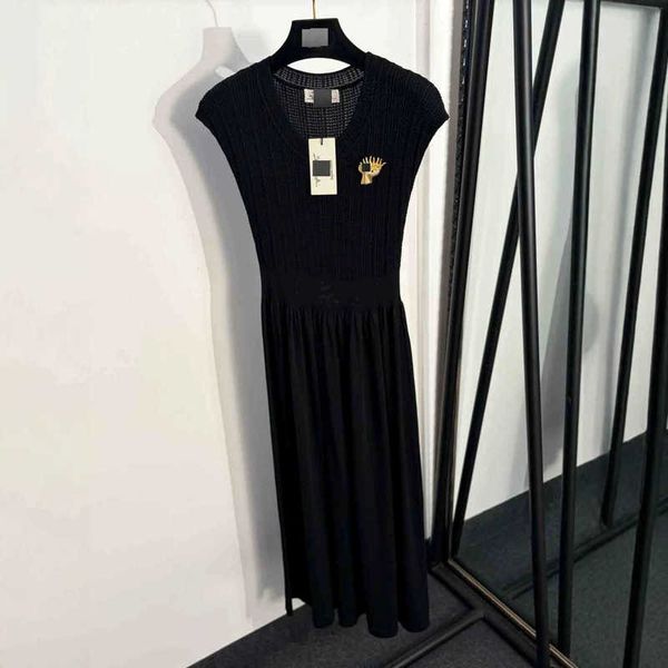 designer party dresses for women 2026 French Elegant New Style High-end Chic Metal Brooch Vest Dress