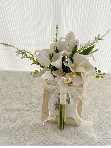 White Artificial Calla Lily Holding Flower Bouquet Bridal Wedding Bouquet Wedding Pography Prop Party Ceremony Anniversary 260627