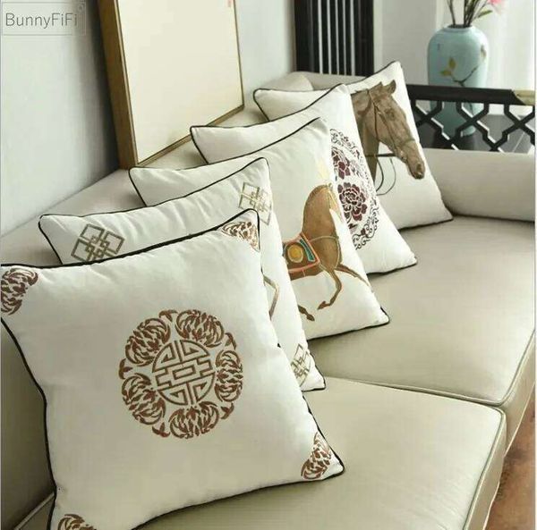 China Art Horse Embroidery Cushion Home Decoration Cotton Canvas Geometric Pillow Cover 45x45cm Sofa PillowCase 26L0629