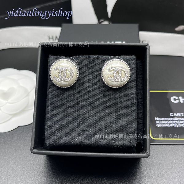 Chaneelys CC Earrings For Women Round Double C Inlaid Full Stud For Women Unique Engraved Letter Earrings 32