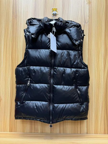 Designer puffer vest mens gilet down parkas coats series outdoor keep warm jacket outerwear cold protection badge decoration thickening coat plus size M-5XL, Colour 8
Designer puffer vest mens gilet down parkas coats series outdoor keep warm jacket outerwear cold protection badge decoration thickening coat plus size M-5XL, Colour 8