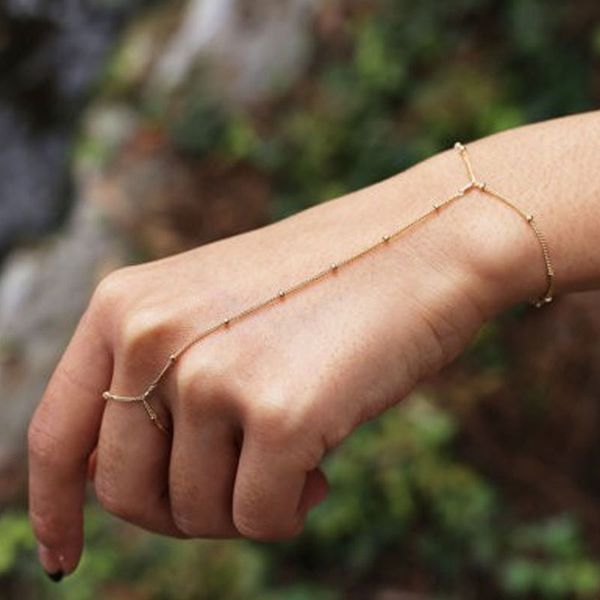 Creative Tiny Women's Hand Chain Bracelets Zinc Alloy Finger Rings Ladies Gold Plated Silver Color Jewelry Fashion Boho Crystal Bracelet Birthday Party Daily Use
Creative Tiny Women's Hand Chain Bracelets Zinc Alloy Finger Rings Ladies Gold Plated Silver Color Jewelry Fashion Boho Crystal Bracelet Birthday Party Daily Use