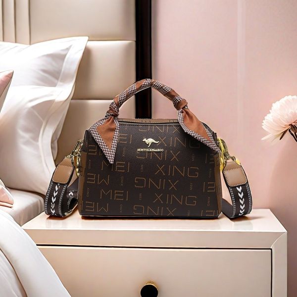Fashionable womens shoulder bag 2 colors elegant atmospheric letter printed handbag sweet Joker Ribbon Messenger bag trend contrast leather handbag wholesale, Khaki
Fashionable womens shoulder bag 2 colors elegant atmospheric letter printed handbag sweet Joker Ribbon Messenger bag trend contrast leather handbag wholesale, Khaki