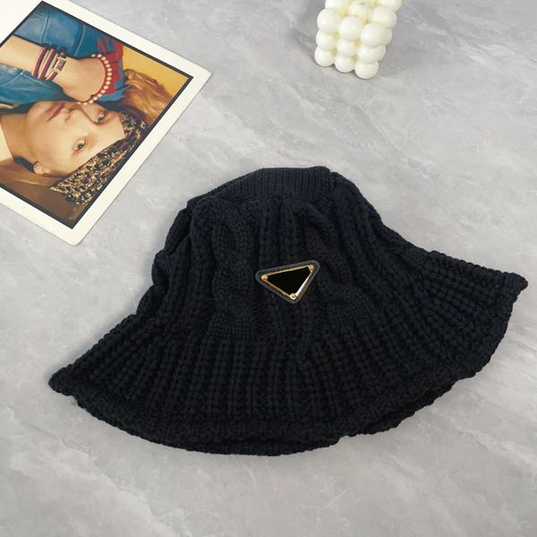 Designer beanie men bonnet women winter hats spring outing warm knitted beanies hot style craft cap fashions classic bonnet girl casquette, C1
Designer beanie men bonnet women winter hats spring outing warm knitted beanies hot style craft cap fashions classic bonnet girl casquette, C1