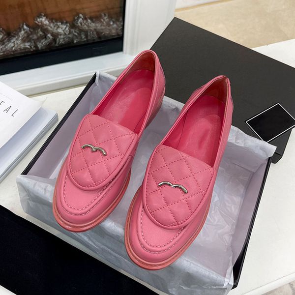 Designer Womens Schoolbag Buckle Flip Dress Shoes Lambskin Rhomboid Electric Embroidery Loafers Womens Fashion Casual Shoes, Red
Designer Womens Schoolbag Buckle Flip Dress Shoes Lambskin Rhomboid Electric Embroidery Loafers Womens Fashion Casual Shoes, Red
