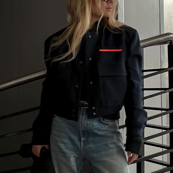 Women's Jackets Des…