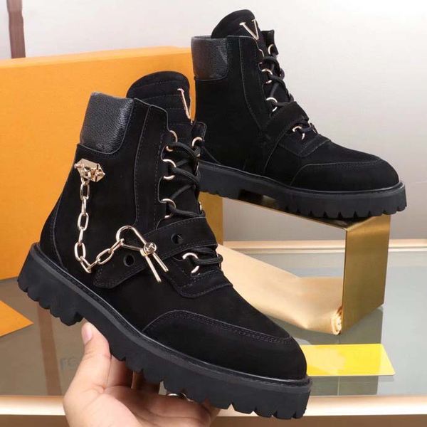 Winter Classic Snow Boots with Genuine Fur - Knee-High Leather Waterproof Design, Colour1
Winter Classic Snow Boots with Genuine Fur - Knee-High Leather Waterproof Design, Colour1