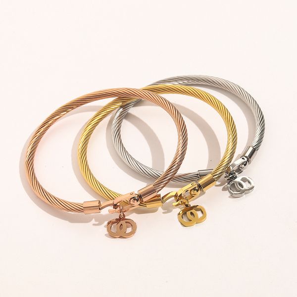 Classic Bracelets Link Chain Women Round Letter Bangle Gold Plated inlay Dia Geometry Stainless Steel Gifts Wristband Cuff Chains Designer Wedding Jewelry
Classic Bracelets Link Chain Women Round Letter Bangle Gold Plated inlay Dia Geometry Stainless Steel Gifts Wristband Cuff Chains Designer Wedding Jewelry