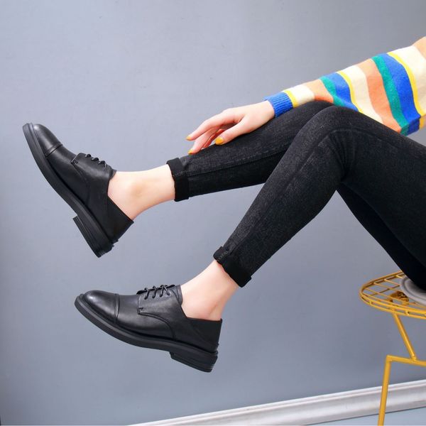 Head layer cowhide small leather shoes 2023 new moccasin British style flat bottom lace thick bottom single shoes female, Black padded
Head layer cowhide small leather shoes 2023 new moccasin British style flat bottom lace thick bottom single shoes female, Black padded