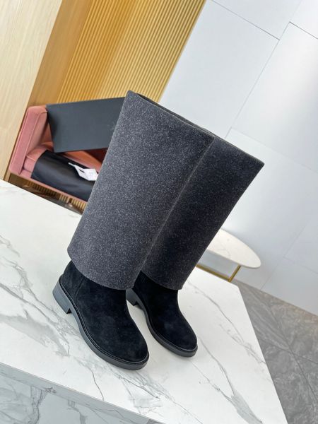 Low Heel boots Luxury boots Designer Woman Boots Leather long boots New Women high knee Boots, Color1
Low Heel boots Luxury boots Designer Woman Boots Leather long boots New Women high knee Boots, Color1