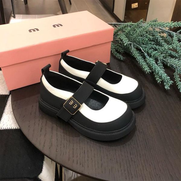 Flat shoes Children Girl Delicate Girls Sweet Loafers All-match Uniform Non-slip Casual Leather Shoes Spring New Kids Fashion Ballet Mary, White
Flat shoes Children Girl Delicate Girls Sweet Loafers All-match Uniform Non-slip Casual Leather Shoes Spring New Kids Fashion Ballet Mary, White
