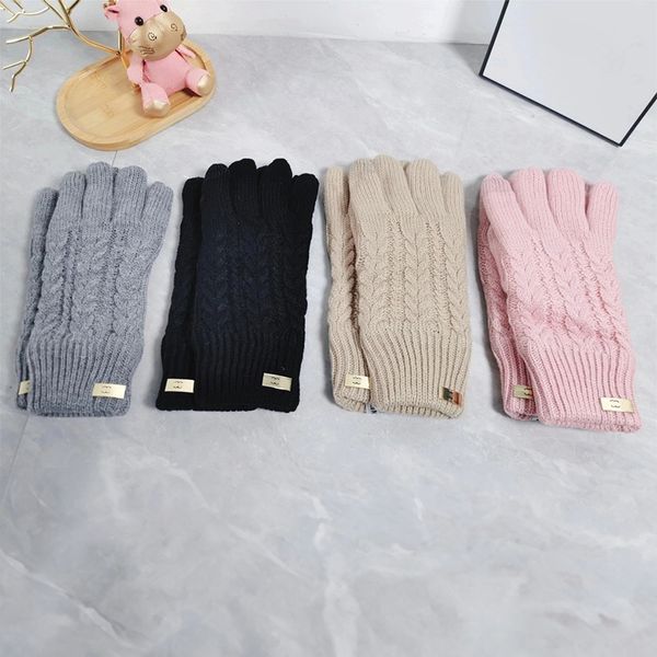 Designer Mens Autumn Gloves Warm Fashoin Luxury Winter Women thickening Knitted glove Five Fingers Cold proof Touch screen Mittens
Designer Mens Autumn Gloves Warm Fashoin Luxury Winter Women thickening Knitted glove Five Fingers Cold proof Touch screen Mittens
