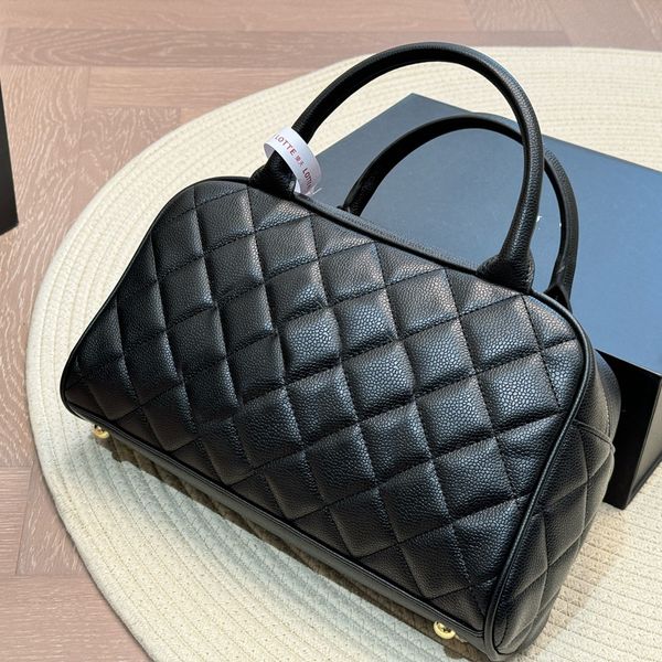Designer Women Quilted Bowg Top Handle Tote France Brand C Embroidery Grain Leather Shopping Bags Lady Sports and Fiess Storage Bag, Red
Designer Women Quilted Bowg Top Handle Tote France Brand C Embroidery Grain Leather Shopping Bags Lady Sports and Fiess Storage Bag, Red