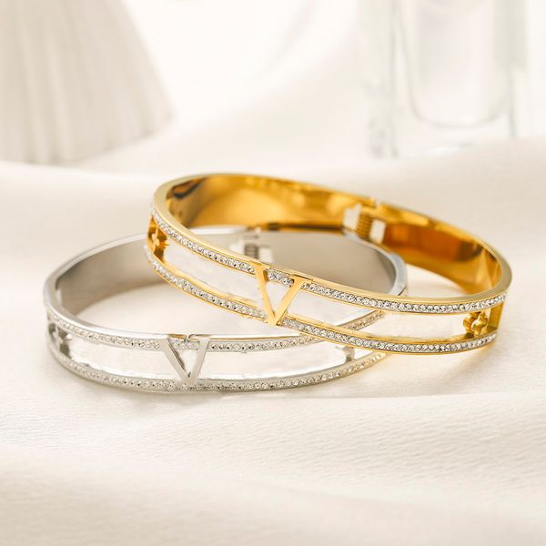 Designer Bracelet Luxury Bangle 18K Gold Plated Silver stainless steel Diamond for Women Bracelets Jewelry Gift
Designer Bracelet Luxury Bangle 18K Gold Plated Silver stainless steel Diamond for Women Bracelets Jewelry Gift