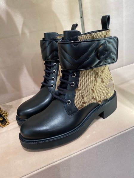 Ankle boots Snow boots Short Leather Boots Women Low heels Designer ladies Luxury boots casual boots Autumn and Winter New Women High Heel Boots Printed Lace up boots, Color1
Ankle boots Snow boots Short Leather Boots Women Low heels Designer ladies Luxury boots casual boots Autumn and Winter New Women High Heel Boots Printed Lace up boots, Color1