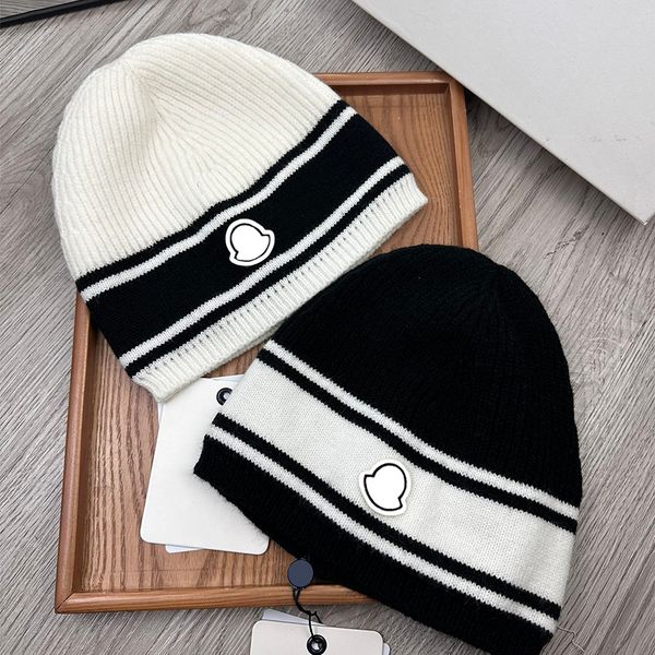 Designer Plush Casual Hat Mens and Womens Letter Knitted Hat Winter Hat Outdoor Warm Knitted Hat 2 Colors to Choose, C2
Designer Plush Casual Hat Mens and Womens Letter Knitted Hat Winter Hat Outdoor Warm Knitted Hat 2 Colors to Choose, C2
