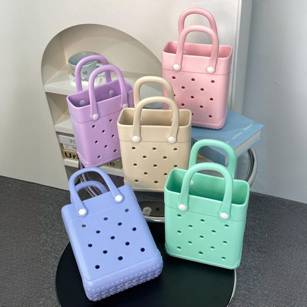 Outdoor Picnic Storage Baskets With Handles EVA Jelly DIY Hole Bag Cute Accessories Summer Beach Vacation Handbag
Outdoor Picnic Storage Baskets With Handles EVA Jelly DIY Hole Bag Cute Accessories Summer Beach Vacation Handbag