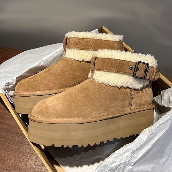 2024 Winter women's slippers, new one-piece thick sole high fur short sandals, with plush warm cotton snow boots
2024 Winter women's slippers, new one-piece thick sole high fur short sandals, with plush warm cotton snow boots