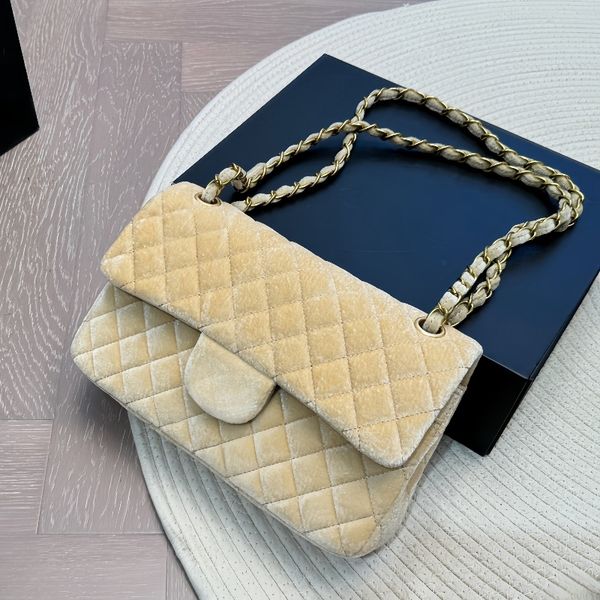 Women's bag designer velvet bag designer bag fashion vintage single shoulder chain bag high quality leather bag classic crossbody bag handbag alphabet logo party bag, Pink
Women's bag designer velvet bag designer bag fashion vintage single shoulder chain bag high quality leather bag classic crossbody bag handbag alphabet logo party bag, Pink