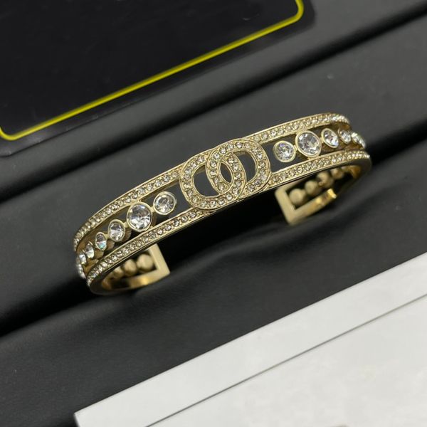 High Quality Fashion Bangle Bracelet Stainless Steel Bracelets Luxury Designers Brand Jewelry for Women Diamonds Wedding with Box
High Quality Fashion Bangle Bracelet Stainless Steel Bracelets Luxury Designers Brand Jewelry for Women Diamonds Wedding with Box