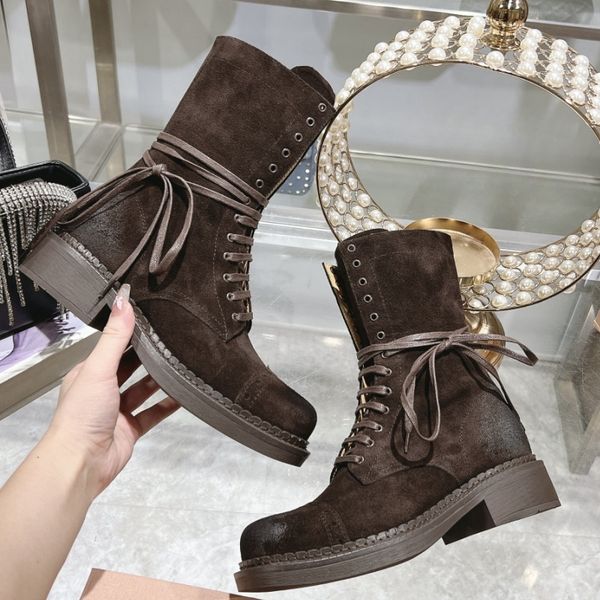Luxury boots for women classic designer shoes leather letter waterproof fashion shoes solid color warm platform shoes autumn and winter metal buckle outdoor shoes, *2
Luxury boots for women classic designer shoes leather letter waterproof fashion shoes solid color warm platform shoes autumn and winter metal buckle outdoor shoes, *2