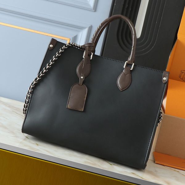 35x27cm ladies designer Giant quilted tote bag Silver letter metal hardware Matilas chain shoulder bag Large capacity outdoor leisure luxury purse, 3*
35x27cm ladies designer Giant quilted tote bag Silver letter metal hardware Matilas chain shoulder bag Large capacity outdoor leisure luxury purse, 3*
