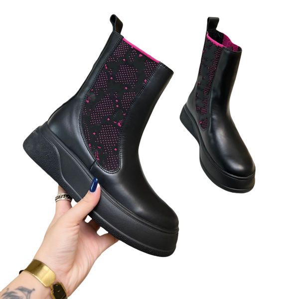 Women boots designer boots short boots Martin Boots fashion boots Booties Ankle Boots flat Heels boots Luxury boots designer shoes women shoes luxury shoes, Color1
Women boots designer boots short boots Martin Boots fashion boots Booties Ankle Boots flat Heels boots Luxury boots designer shoes women shoes luxury shoes, Color1