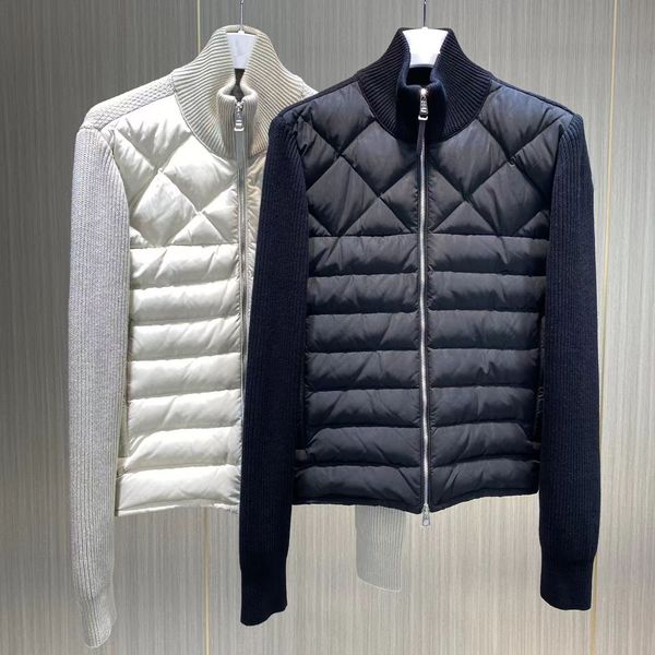Luxury Designer Mens Puffer Jacket Women Embroidered Badge Stand Collar Knitted Splice Sweater Lightweight Down Jacket Sweater Casual Jacket Sweater Size M To 2XL, Colour 6
Luxury Designer Mens Puffer Jacket Women Embroidered Badge Stand Collar Knitted Splice Sweater Lightweight Down Jacket Sweater Casual Jacket Sweater Size M To 2XL, Colour 6
