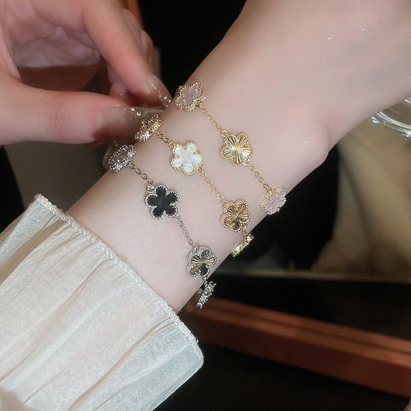 Bracelet For Women Luxury Designer jewelry Bracelets 18K Gold Silver Plate Diamond Fashion Charm Chain Wedding Gift Party
Bracelet For Women Luxury Designer jewelry Bracelets 18K Gold Silver Plate Diamond Fashion Charm Chain Wedding Gift Party