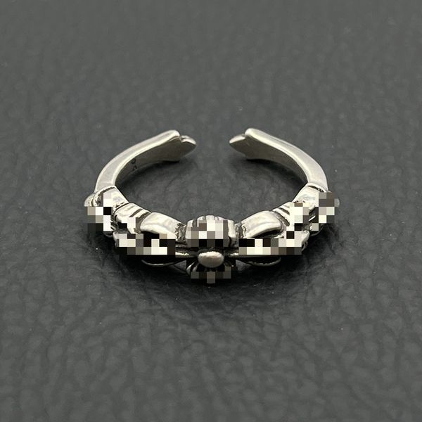Multi-Style Cluster Rings Vine and Cross