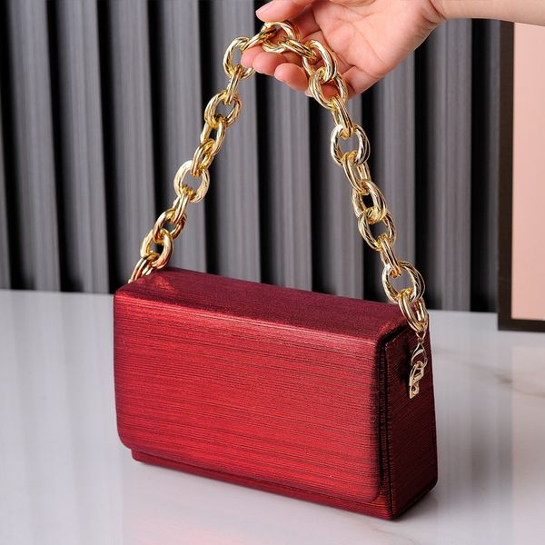 Europe and the United States wind small square bag characteristic chain evening bag with all senior high female bag simple shoulder bag, Green
Europe and the United States wind small square bag characteristic chain evening bag with all senior high female bag simple shoulder bag, Green