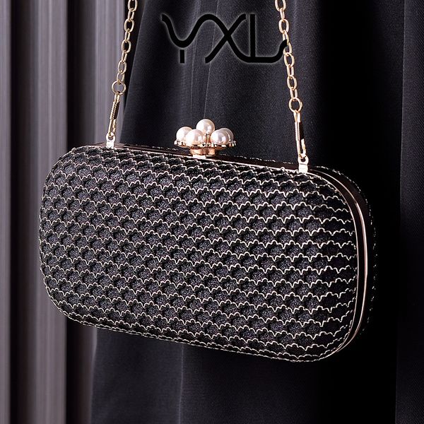 The new mesh black dinner bag fashion European and American style pair bag handmade evening bag, Silver
The new mesh black dinner bag fashion European and American style pair bag handmade evening bag, Silver