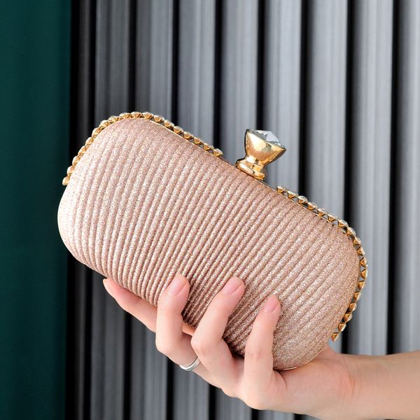 Folds new European and American dinner bag cross-border single shoulder evening bag niche handbag high-grade handbag holding women, Plum
Folds new European and American dinner bag cross-border single shoulder evening bag niche handbag high-grade handbag holding women, Plum