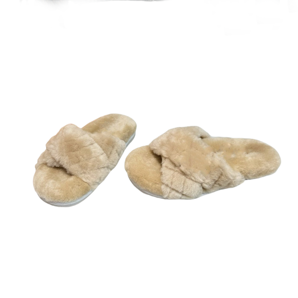 Women slippers slides designer slippers Casual slippers luxury Slippers Fur Women Wool Slippers Flat heels slippers Winter slippers women shoes designer shoes, Color4
Women slippers slides designer slippers Casual slippers luxury Slippers Fur Women Wool Slippers Flat heels slippers Winter slippers women shoes designer shoes, Color4