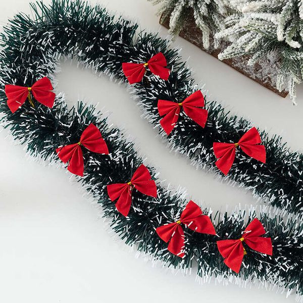 10Pieces In 1 Pack 10 Pieces In 1 Pack New 2-Meter Dark White Woolen With Green Decorative Color Strip And Floral Snowflake Edge