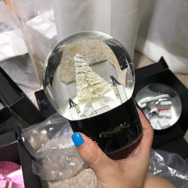 Crystal ball home collection decoration to send friends Christmas theme Wholesale
Crystal ball home collection decoration to send friends Christmas theme Wholesale