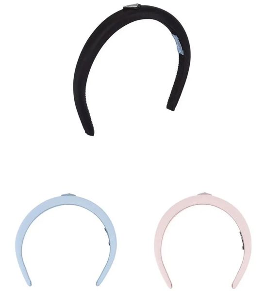Luxury Fashion Designer Hair Bands Women's Hair Bands Sports Fitness Essentials Hair Accessories Exquisite Simple Women's Jewelry Inverted Triangle with Logo
Luxury Fashion Designer Hair Bands Women's Hair Bands Sports Fitness Essentials Hair Accessories Exquisite Simple Women's Jewelry Inverted Triangle with Logo