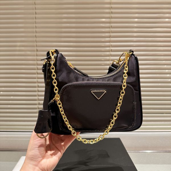 Women Designer Bag Classic Triangle Shoulder Bag Fashion Letter Handbags Internal Large Capacity Crossbody Bags 22cm, P1-22cm
Women Designer Bag Classic Triangle Shoulder Bag Fashion Letter Handbags Internal Large Capacity Crossbody Bags 22cm, P1-22cm