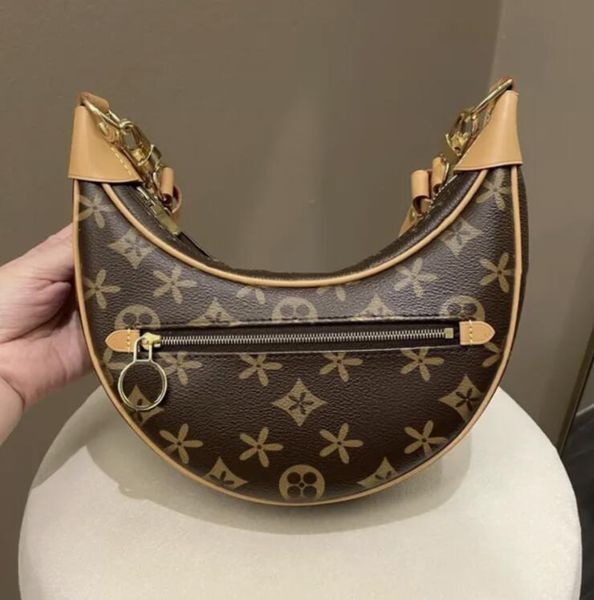 embroidery letter High quality designer handbags Festival Gifts luxury purses woman handbag shoulder bags designers women purse handBag #23CM, Brown
embroidery letter High quality designer handbags Festival Gifts luxury purses woman handbag shoulder bags designers women purse handBag #23CM, Brown