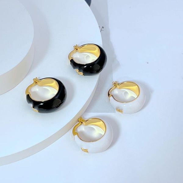 Fashion Retro Women's Earrings Luxury Designer Earrings Arcadia Designer Earrings Delicate Simple Versatile Stud Earrings Birthday Gift
Fashion Retro Women's Earrings Luxury Designer Earrings Arcadia Designer Earrings Delicate Simple Versatile Stud Earrings Birthday Gift